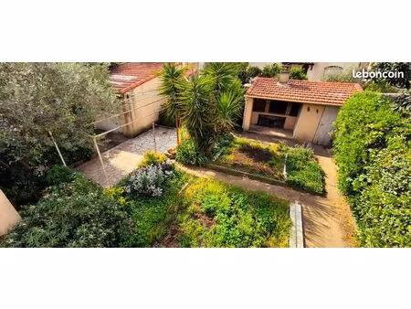 villa 5 pièces 160 m²