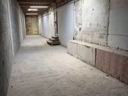 a louer espace stockage sécurisé à brest quartier saint martin octroi  54 m2