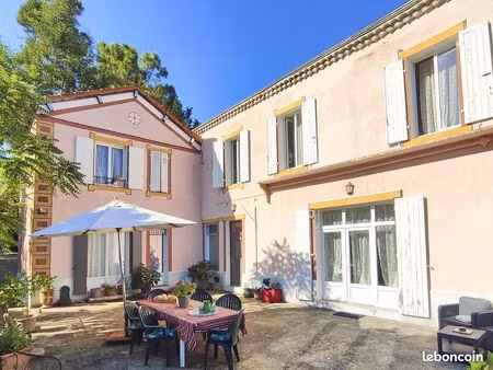 propriété 10 pièces 285 m²