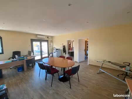 bureaux a louer 72m² - calvisson (30)