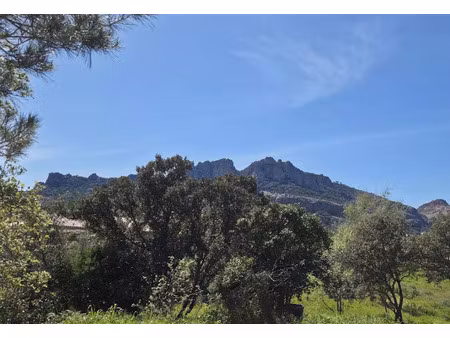 vente terrain 662 m² à roquebrune-sur-argens (83520)  235 000 €