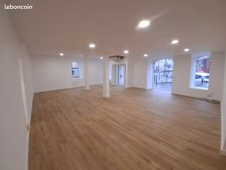 local commercial - 108m² - nimes