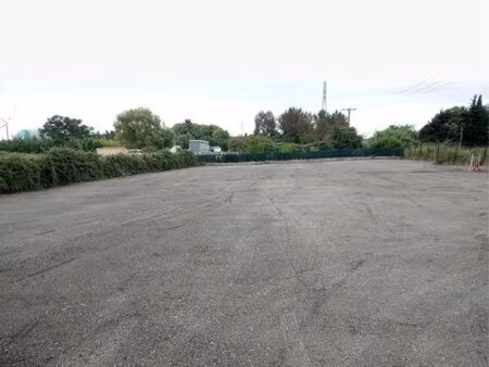 location terrain 500 m3