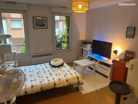 canal du midi (2 min métro) studio 28 m2 avec parking - non meubléc