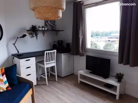 t1 meublé proche clinique de l'union internet et electricité compris