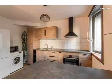 loue t3 + parking compans