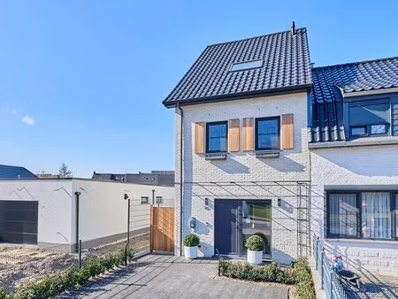 maison à louer à leopoldsburg € 1.400 (lnizs) | zimmo