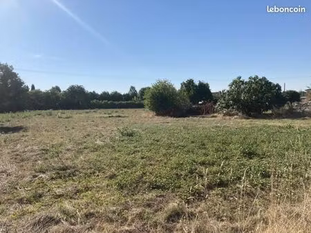 terrain 612 m² le fauga