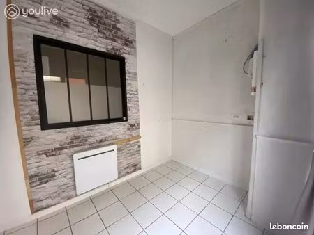 bureaux  local commercial 77 m² l'isle-jourdain