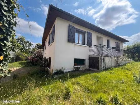 villa 4 pièces 90 m²