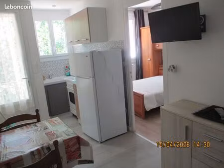 location a l 'année