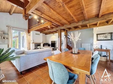 maison 6 pièces 131 m²