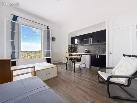 studio 1 pièce 29 m²