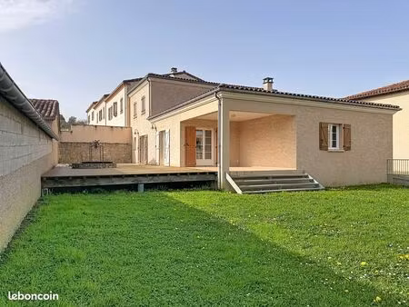 maison familiale t5 spacieuse et lumineuse avec garage et terrain
