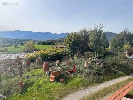 propriété 10 pièces 200 m²