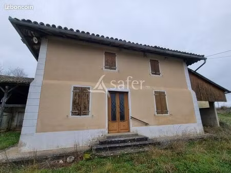 propriété 5 pièces 143 m²