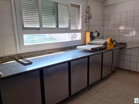 vente locaux professionnels 7 pièces 160 m² à dieppe (76200)  365 700 €