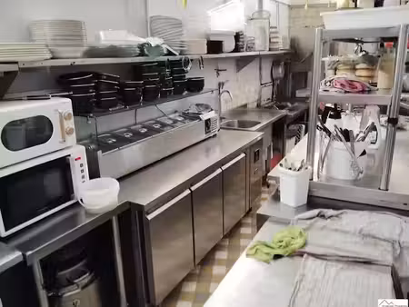 vente locaux professionnels 15 pièces 550 m² à vence (06140)  580 000 €