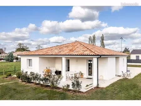 maison à roquettes 90 m2