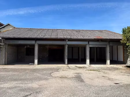 vente locaux professionnels 220 m² à les avenières (38630)  125 000 €