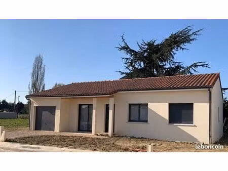 maison 100 m² bretx