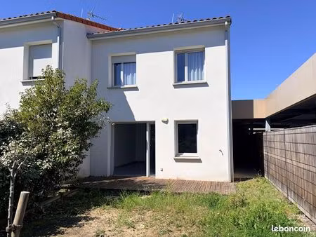 villa 4 pièces 85 m²