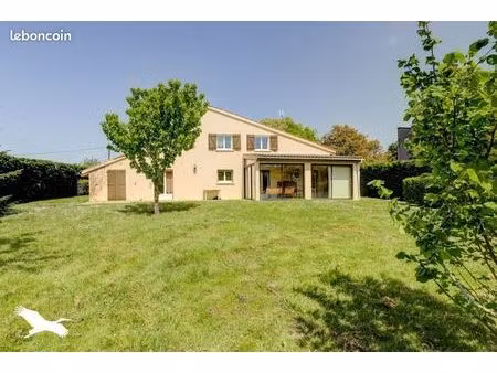 maison 7 pièces 187 m²