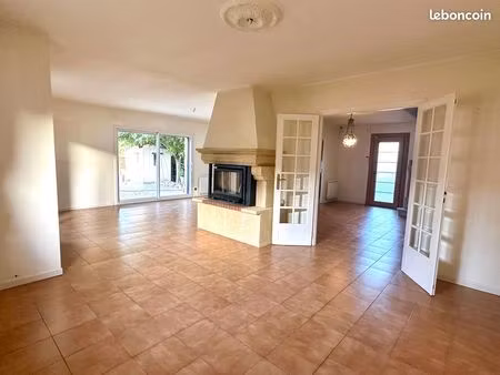 maison au calme avec piscine