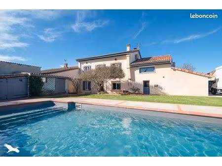 maison 6 pièces 285 m²