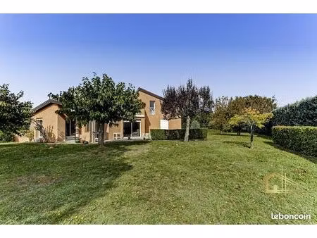 maison 6 pièces 150 m²