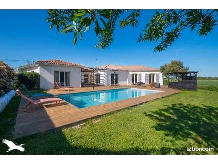 villa 6 pièces 165 m²