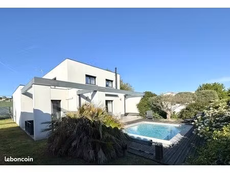 maison 6 pièces 160 m²