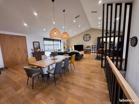 domaine d’exception • maison en pierre rénovée • 3 hectares • 250m2 • 10 min de villefranc