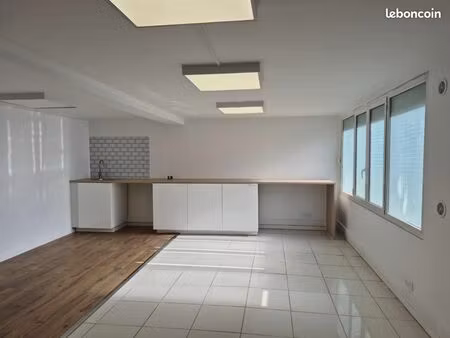 local commercial 28 m²