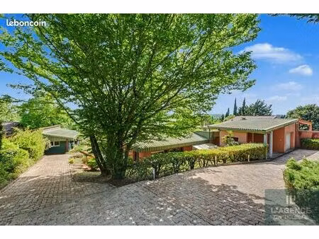 maison 5 pièces 156 m²