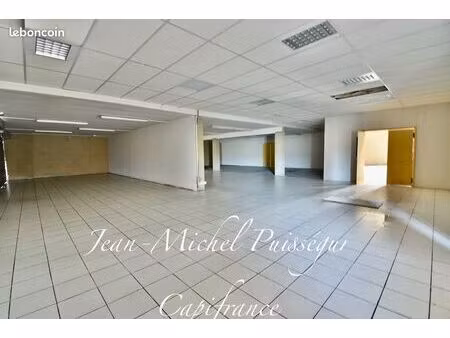 bureaux 750 m²