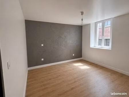 apparemment t3 refait à neuf centre mazères sur salat