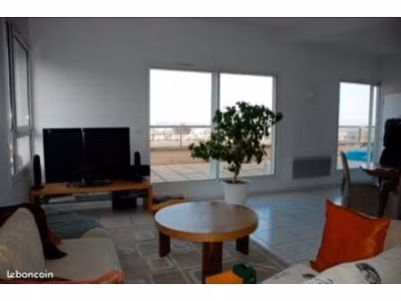 grand t3  vue imprenable sur la ville  sans vis-à-vis