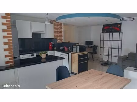 t3 lumineux meublé avec terrasse minimes - canal du midi