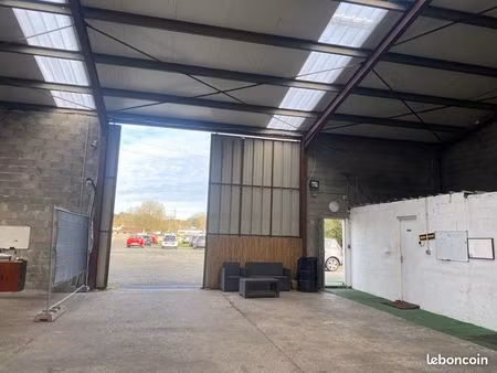 ◊a vendre : entrepôt de 600 m² sur une parcelle de 8 000 m² ? en première ligne  facile d’