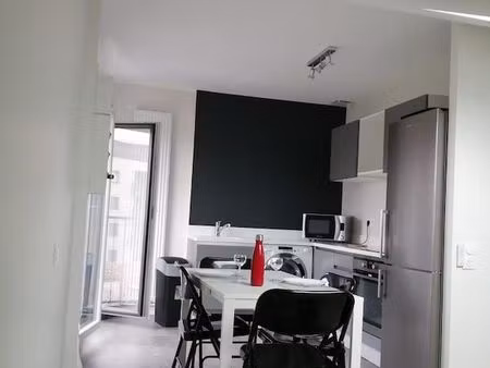 talence  secteur gambetta  dans un petit ensemble résidentiel de standing sécurisé  au cal