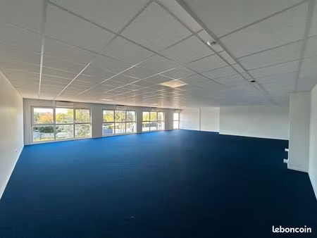 local/ bureau pour médical / paramédical