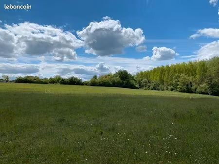 terrain constructible libre constructeur 870m2