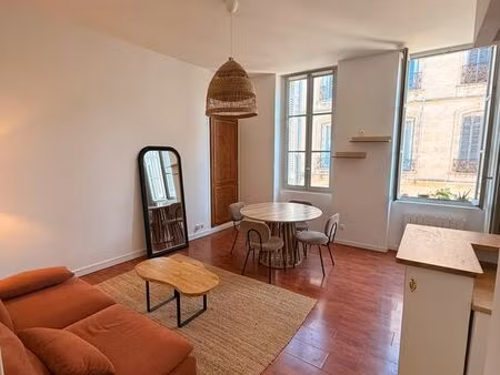 place fernand lafargue appartement 3 pièces