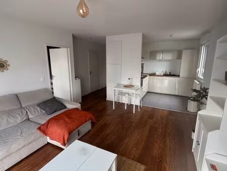 appartement meublé 50m² – bordeaux lac – parking – internet inclus