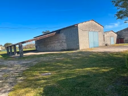 entrepôts/hangars 520 m² – axe bordeaux libourne périgueux – accès autoroute immédiat