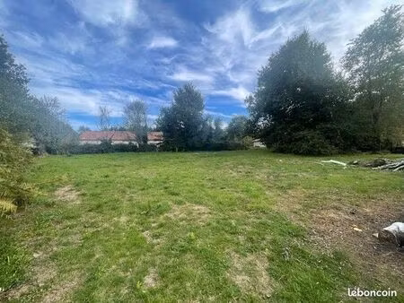 terrain 1 428 m² gaillan en medoc