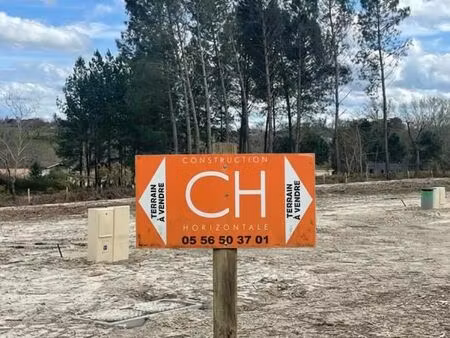 terrain 1 000 m² roaillan