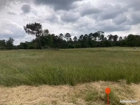 terrain 2 024 m² saint savin