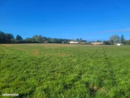 terrain 605 m² creon